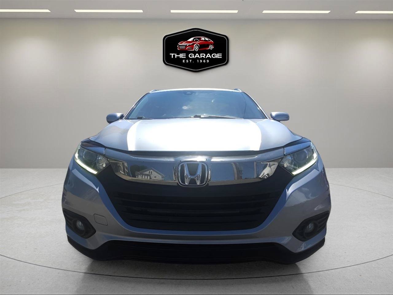 Used 2019 Honda HR-V EX image 2
