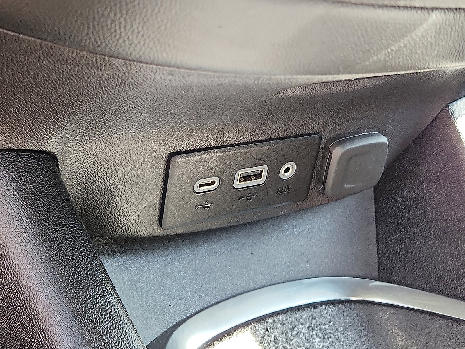 Used 2022 Chevrolet Malibu LT image 19