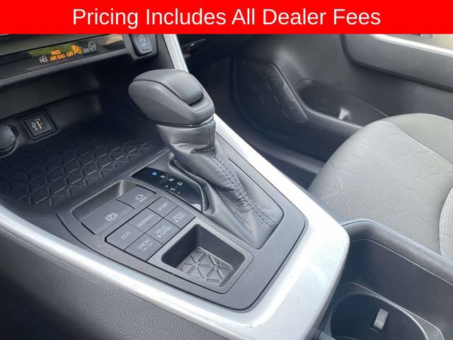Used 2024 Toyota RAV4 XLE AWD/4WD image 32