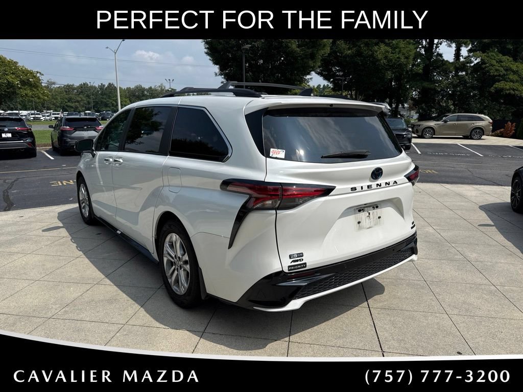 Used 2023 Toyota Sienna XSE w/ Protection Package (TMS) AWD/4WD image 7