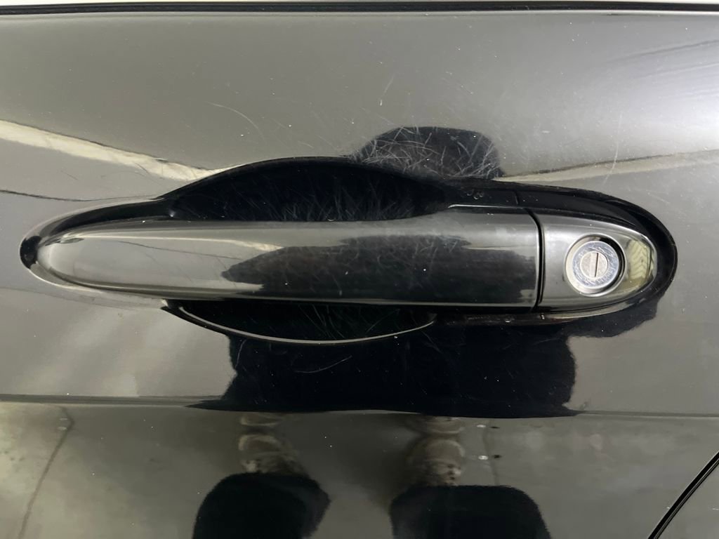 Used 2019 Jeep Cherokee Latitude w/ Popular Appearance Group image 41