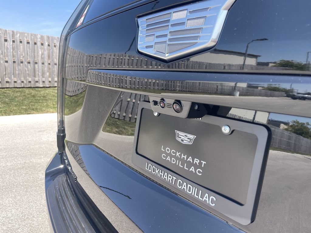 New 2026 Cadillac Escalade ESV Platinum Sport w/ LPO, ONYX Package AWD/4WD image 6