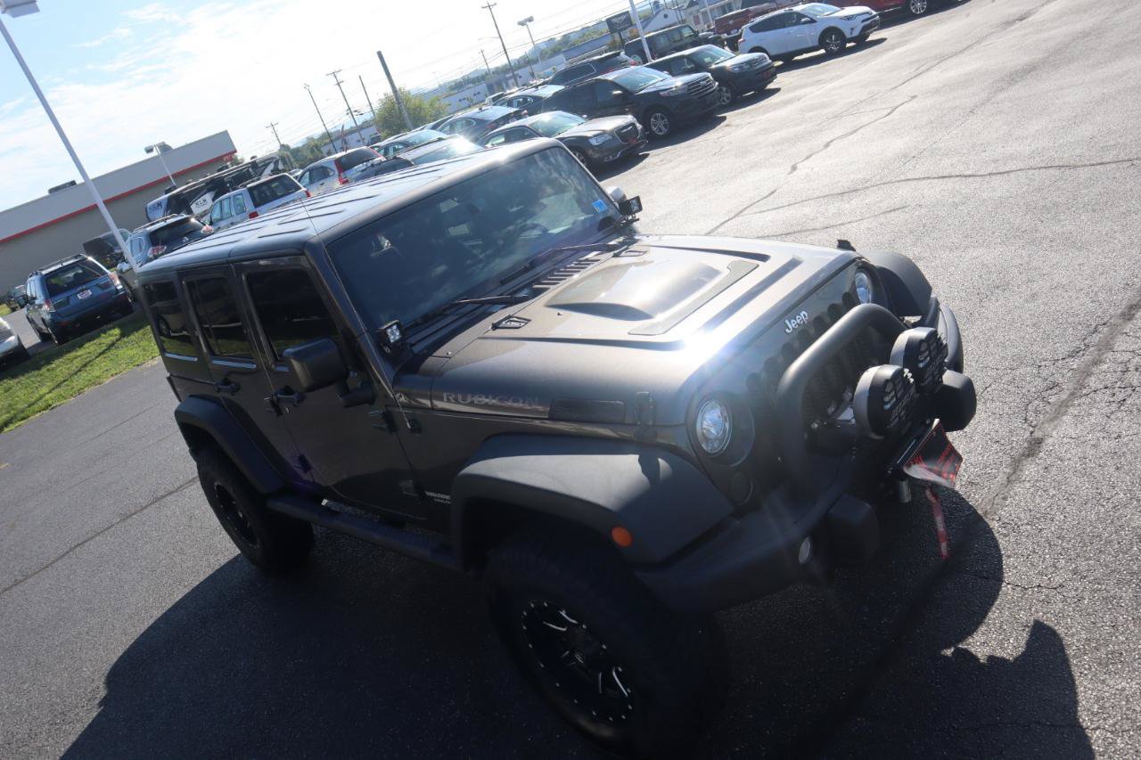 Used 2017 Jeep Wrangler Unlimited Rubicon w/ Cold Weather Group AWD/4WD image 26