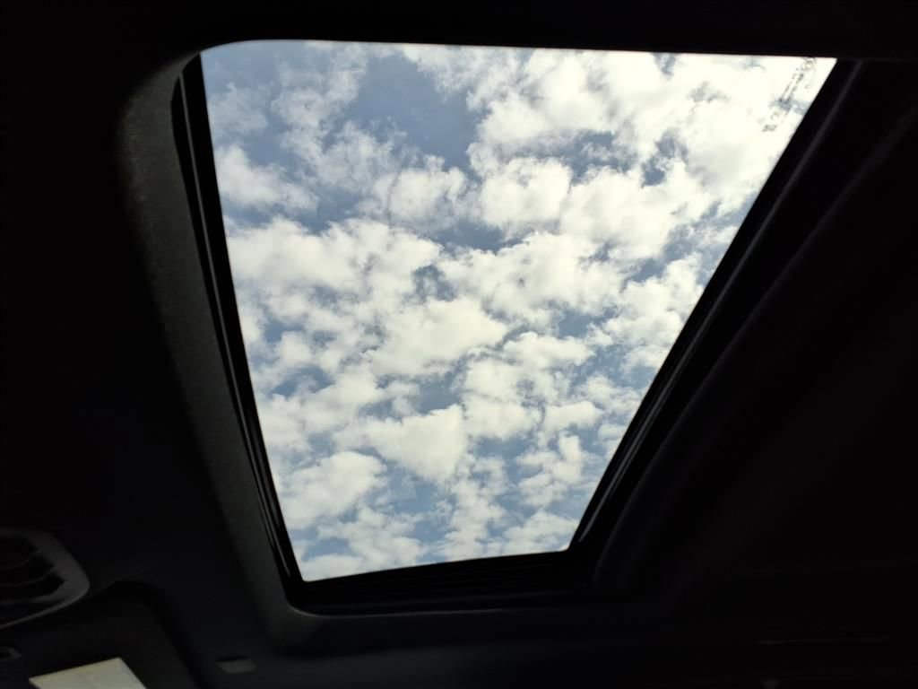 Certified 2024 GMC Canyon Denali image 22