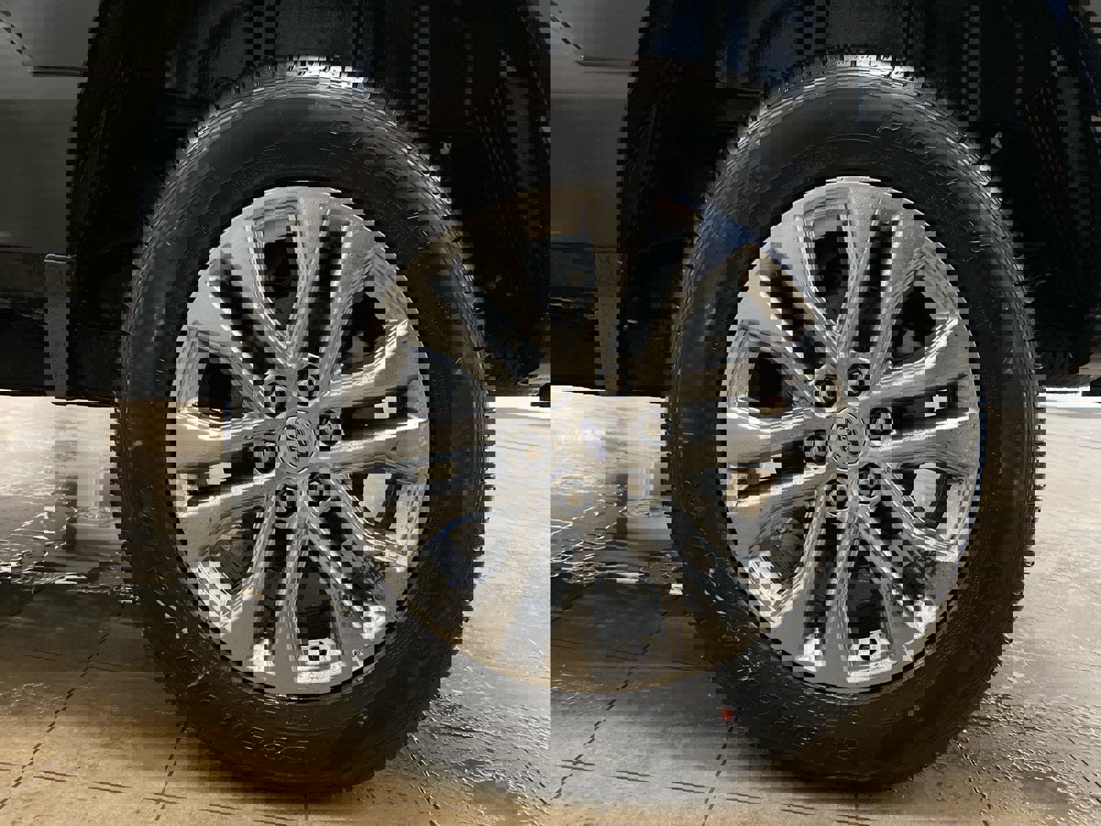 New 2025 Ford F150 XLT w/ Equipment Group 302A MID image 25