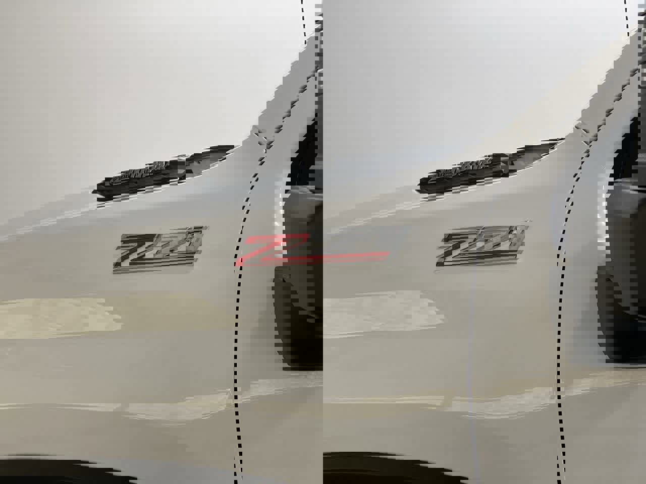 Used 2021 Chevrolet Silverado 2500 LTZ w/ LTZ Convenience Package image 11