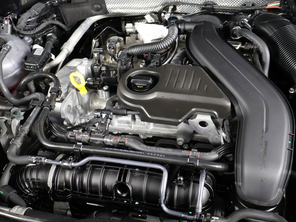 Used 2025 Volkswagen Taos S image 16