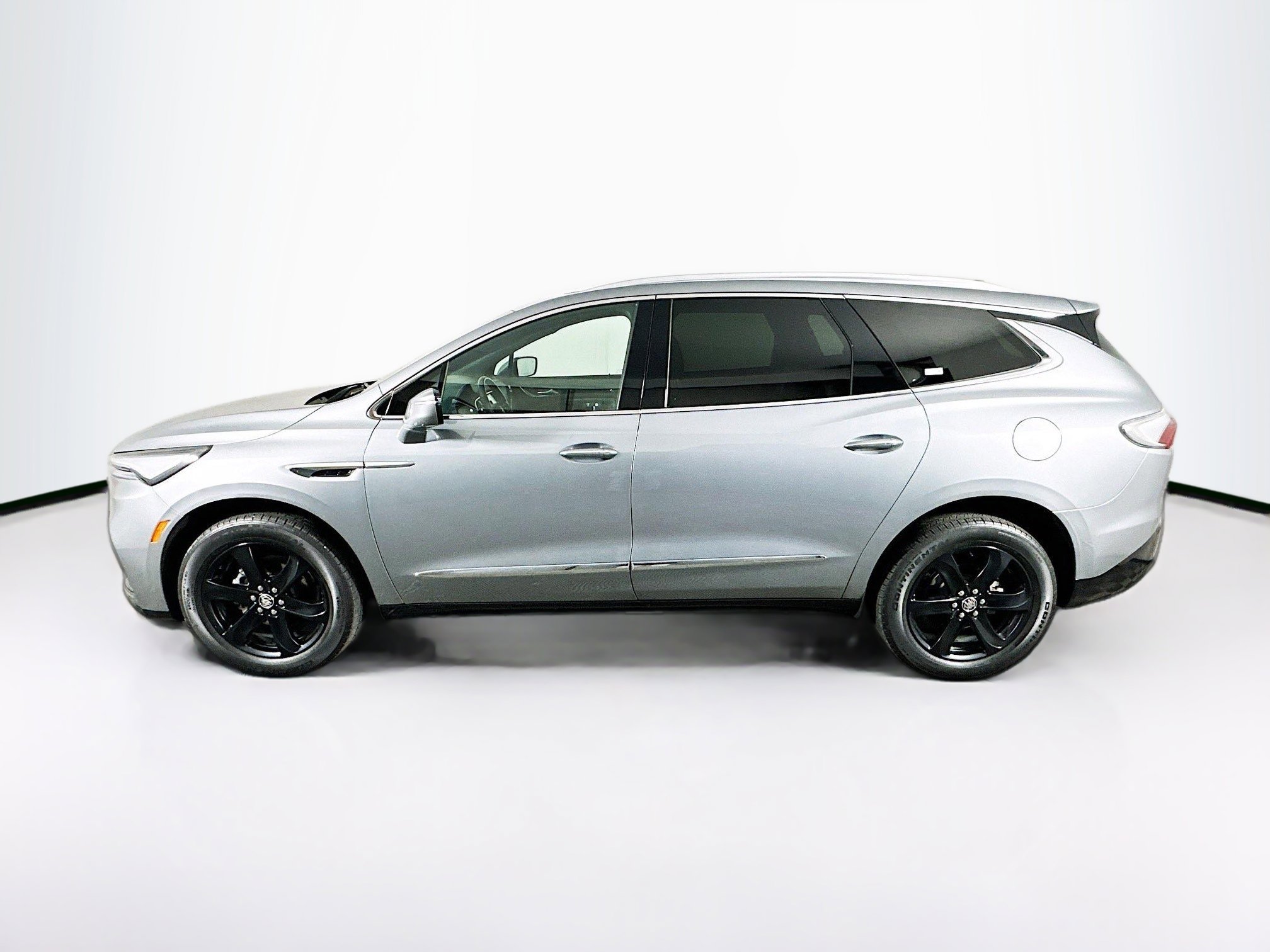 Used 2023 Buick Enclave Essence w/ Experience Buick Package image 4