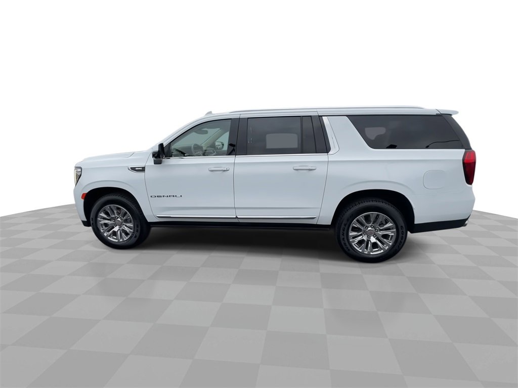 Used 2022 GMC Yukon XL Denali image 5