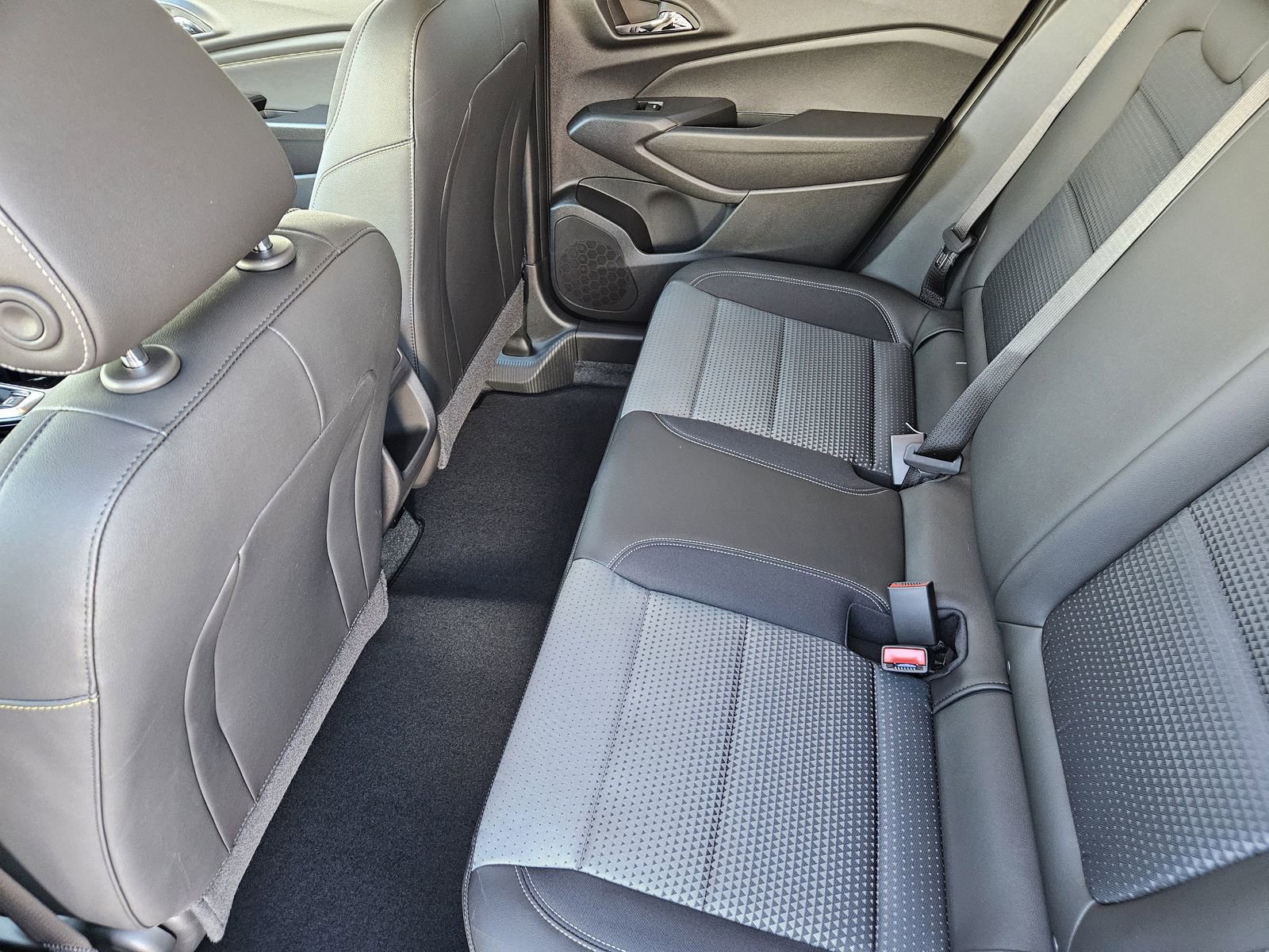 New 2026 Chevrolet Trax LT image 27