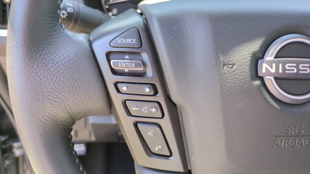 Used 2025 Nissan Frontier SV w/ SV Convenience Package image 22