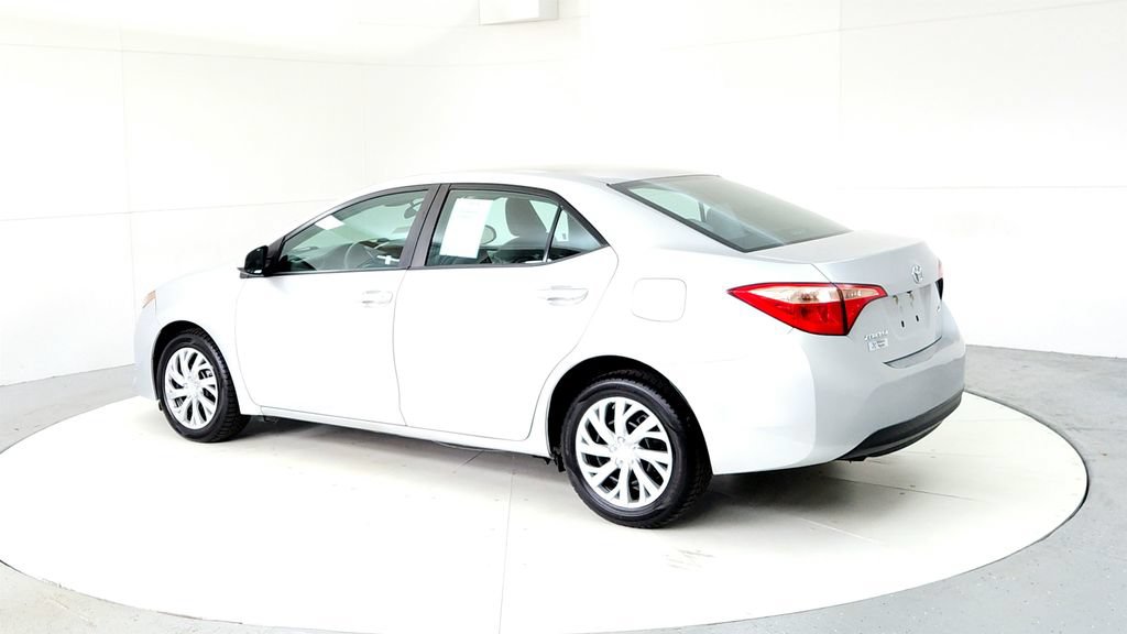 Certified 2019 Toyota Corolla LE FWD image 4