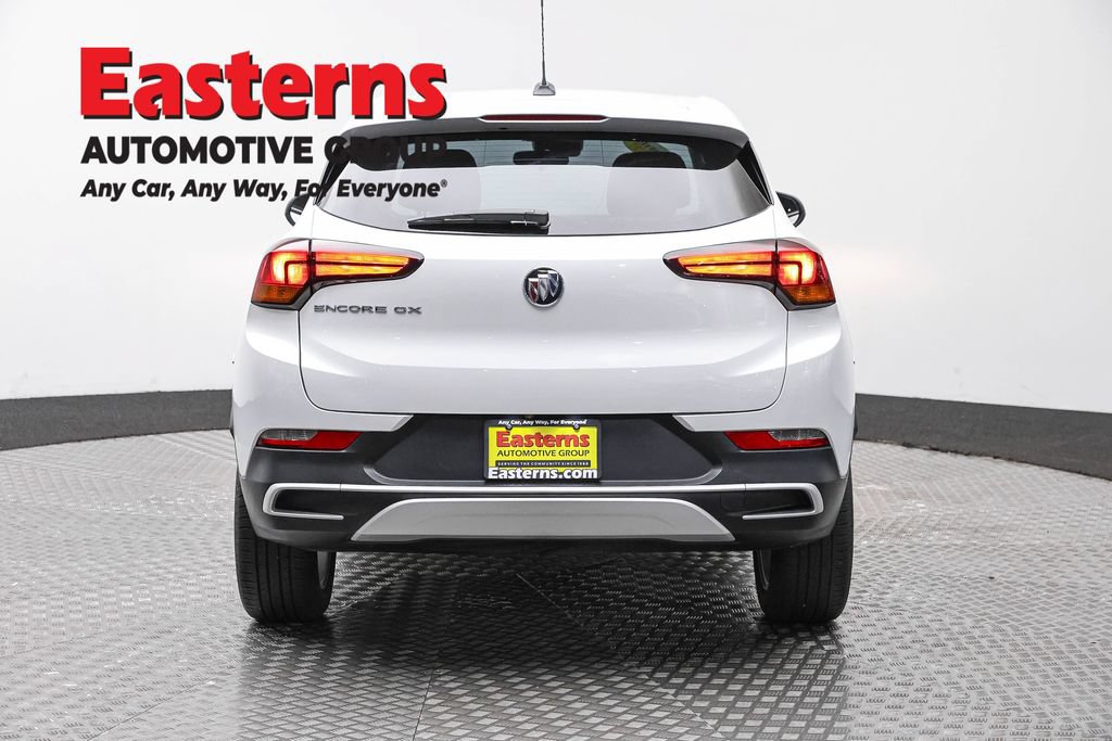 Used 2023 Buick Encore GX Preferred w/ Cold Weather Comfort Package FWD image 4
