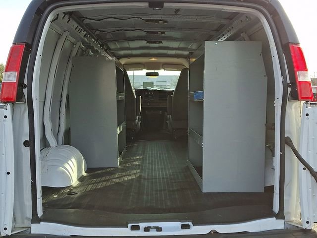 Used 2024 Chevrolet Express 2500 Extended image 29