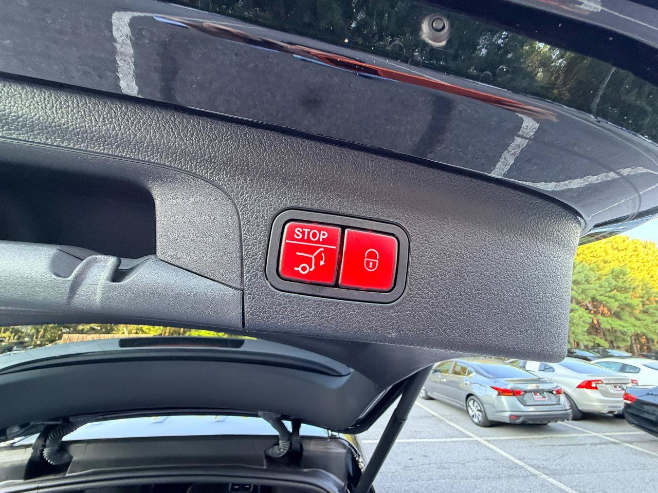 Used 2021 Mercedes-Benz GLE 350 w/ AMG Line Exterior image 30