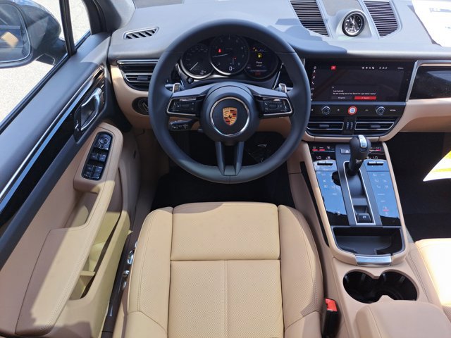 New 2026 Porsche Macan image 17