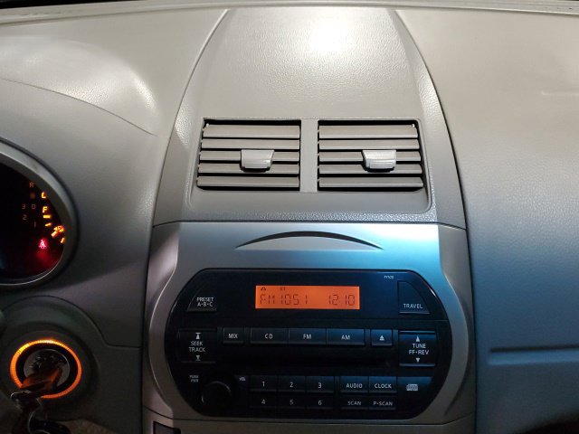 Used 2004 Nissan Altima 2.5 FWD image 19