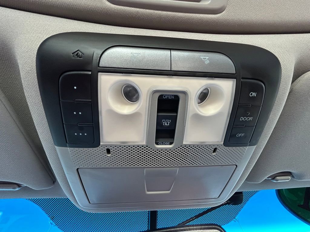 Used 2011 Acura TL SH-AWD image 30