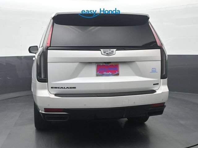Used 2024 Cadillac Escalade ESV Sport w/ LPO, ONYX Package AWD/4WD image 6
