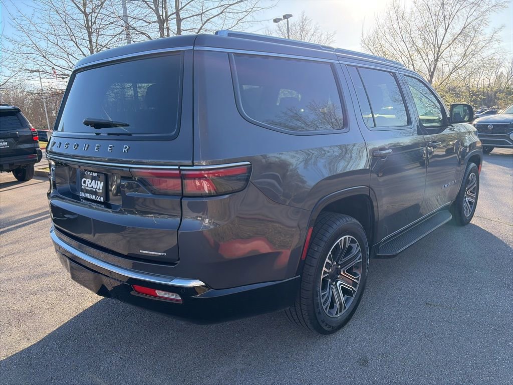 Used 2024 Jeep Wagoneer Series II w/ Flexible Seating Group AWD/4WD image 7