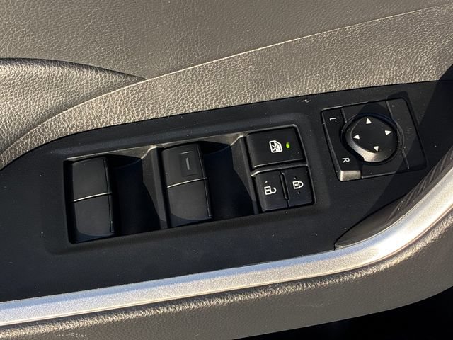 Used 2025 Toyota RAV4 LE FWD image 13