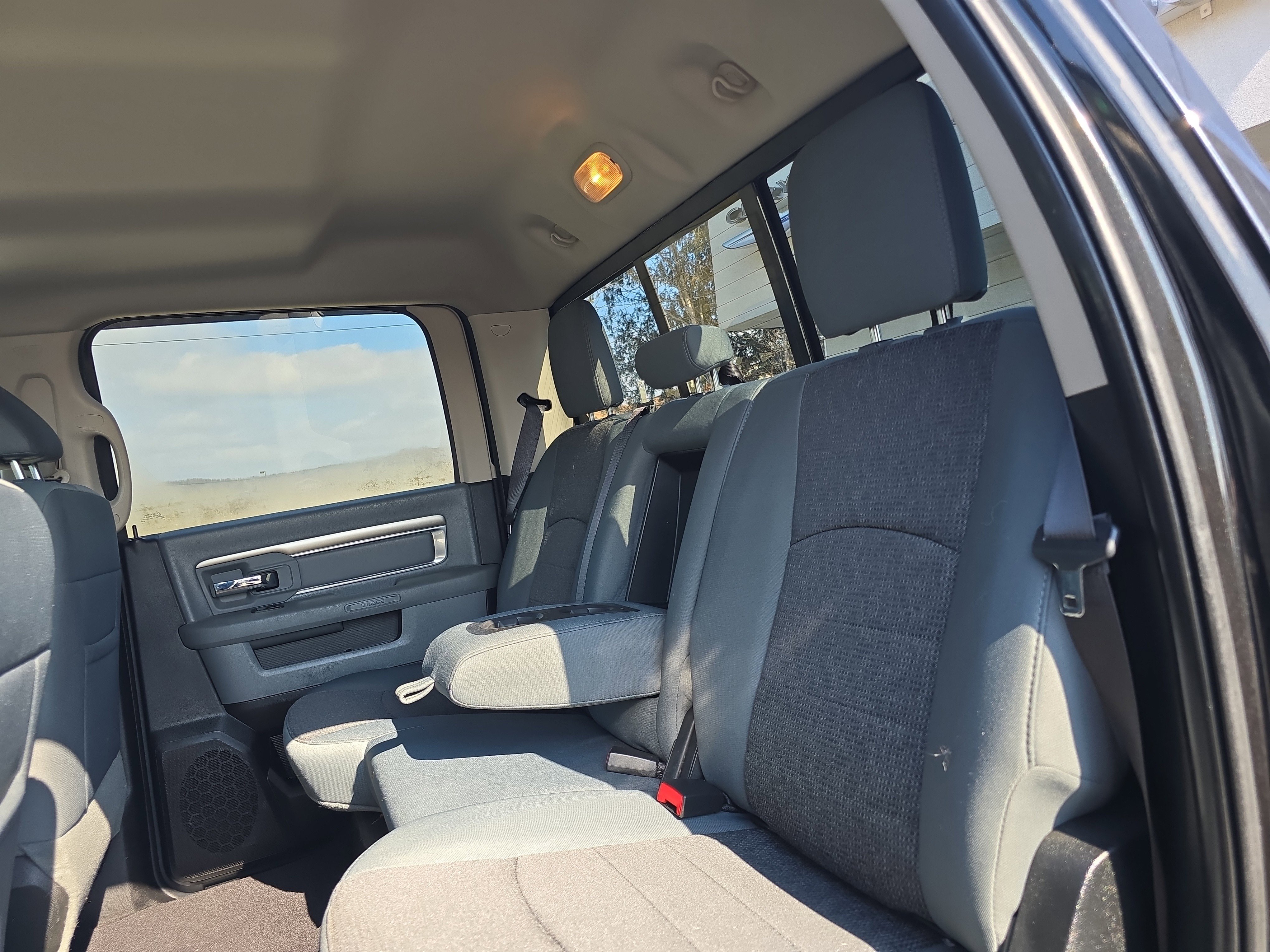 Used 2017 RAM 2500 SLT w/ Snow Chief Group image 15
