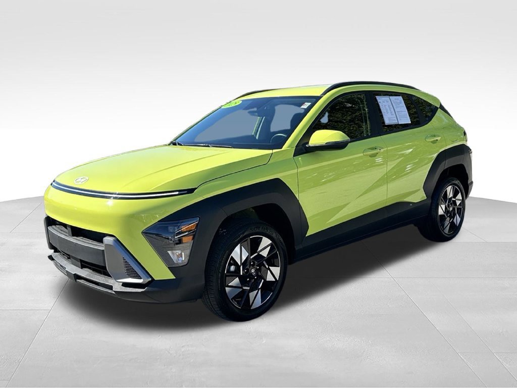 Used 2025 Hyundai Kona SEL AWD/4WD image 3