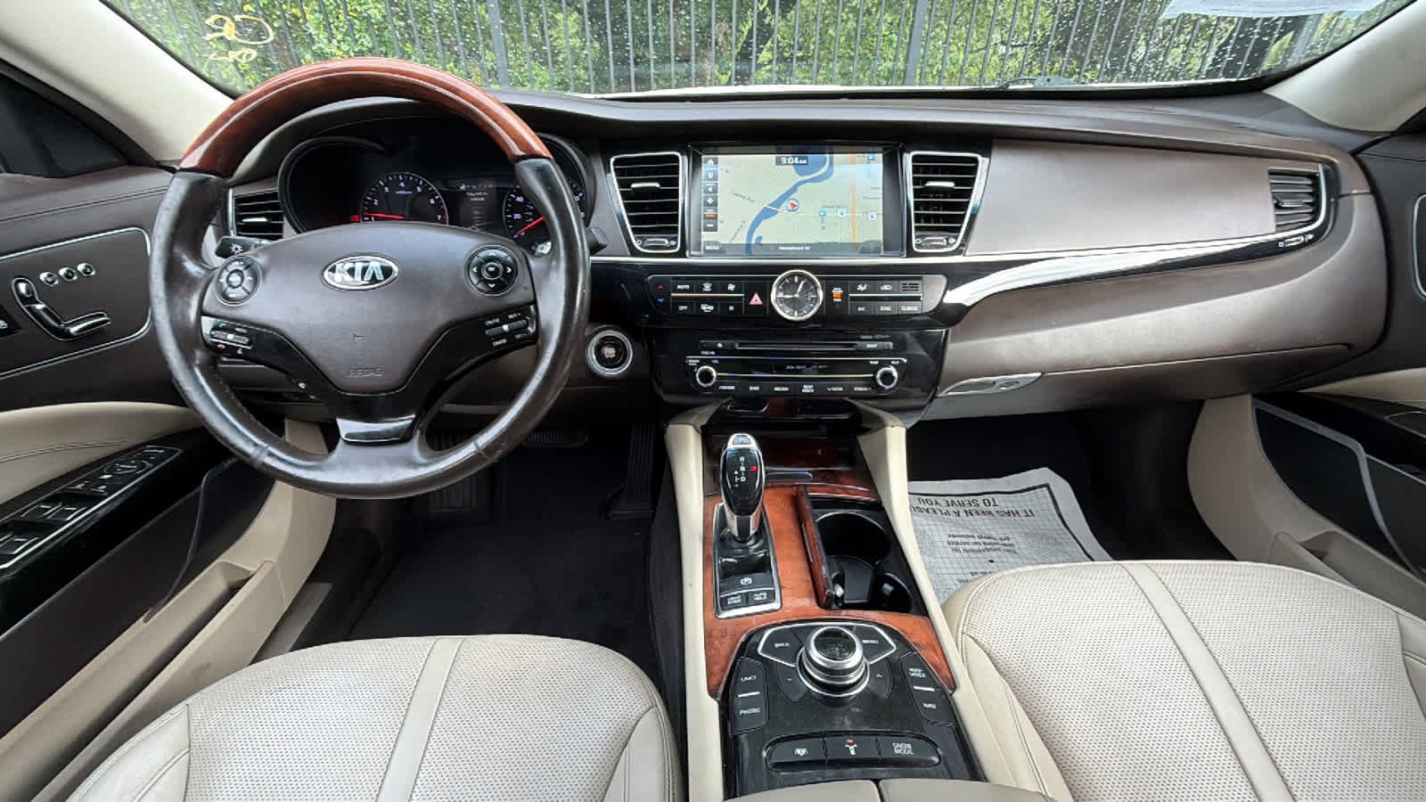 Used 2016 Kia K900 Luxury image 18