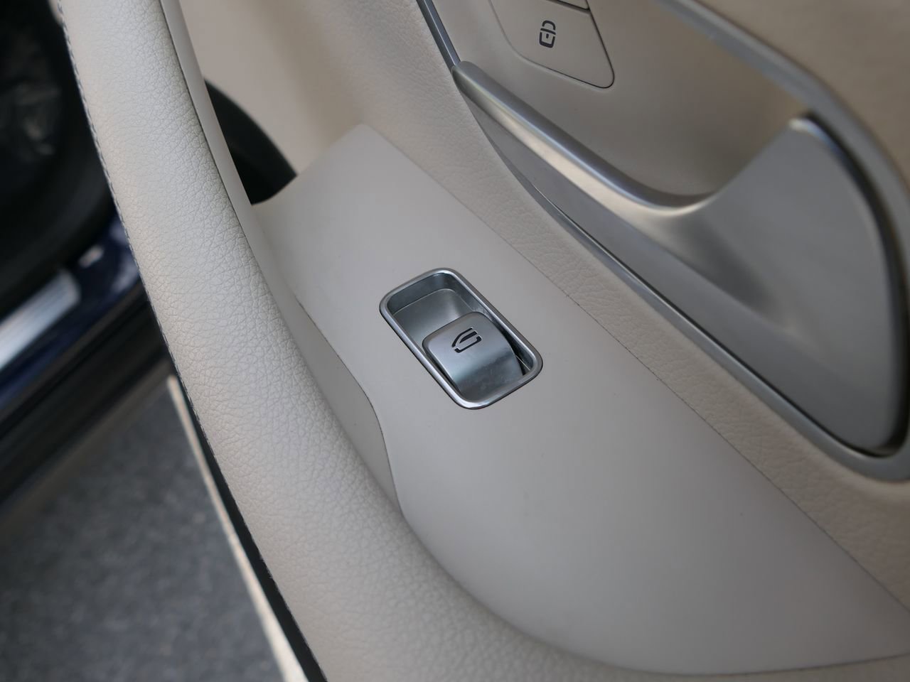 Used 2021 Mercedes-Benz GLE 350 4MATIC image 31