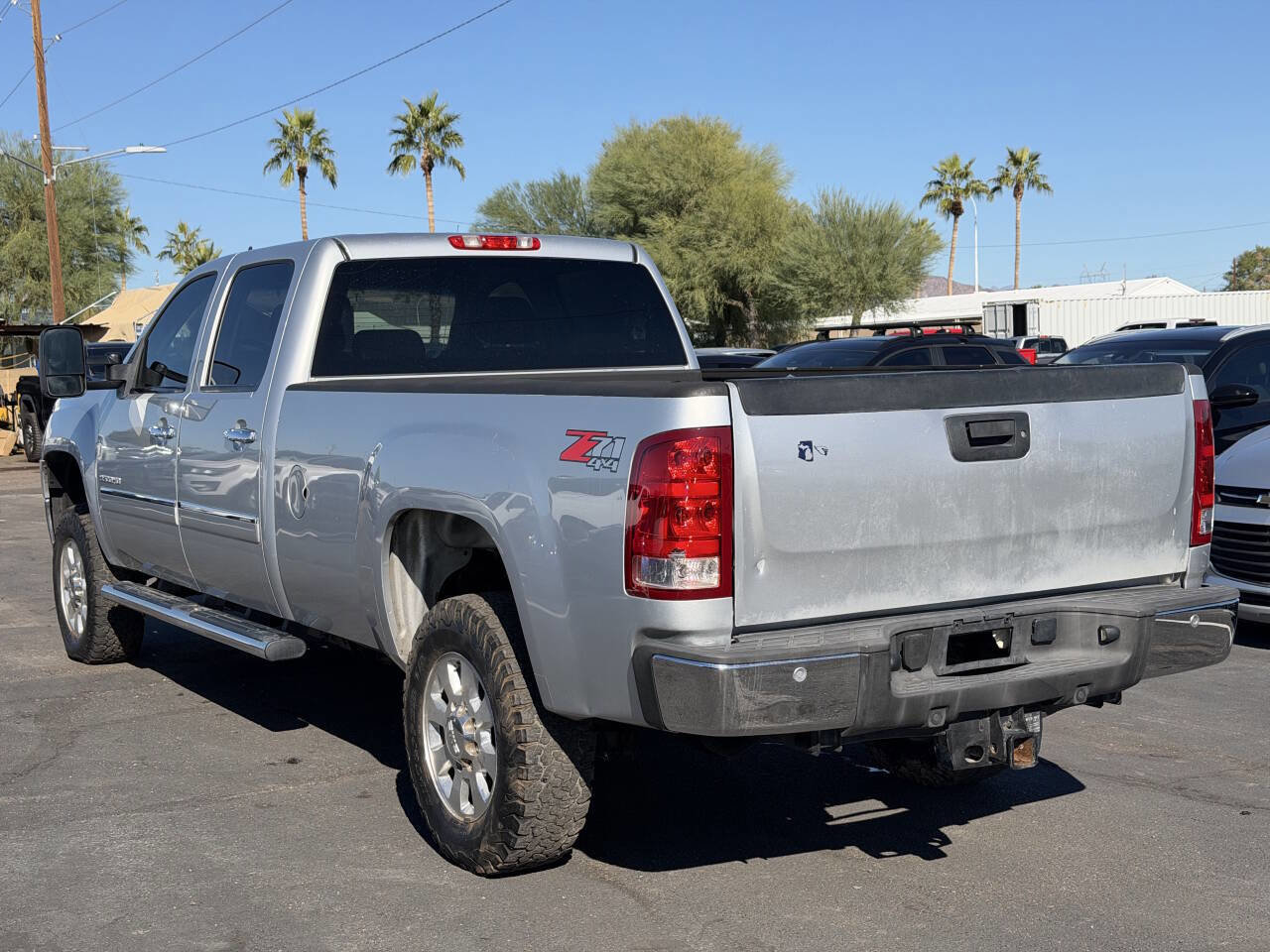 Used 2014 GMC Sierra 3500 SLE w/ HD SLE Premium Package image 6