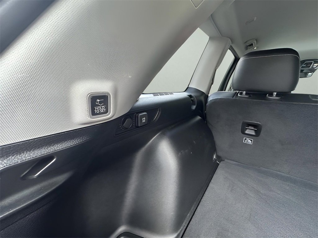 Used 2023 Jeep Grand Cherokee Limited image 26