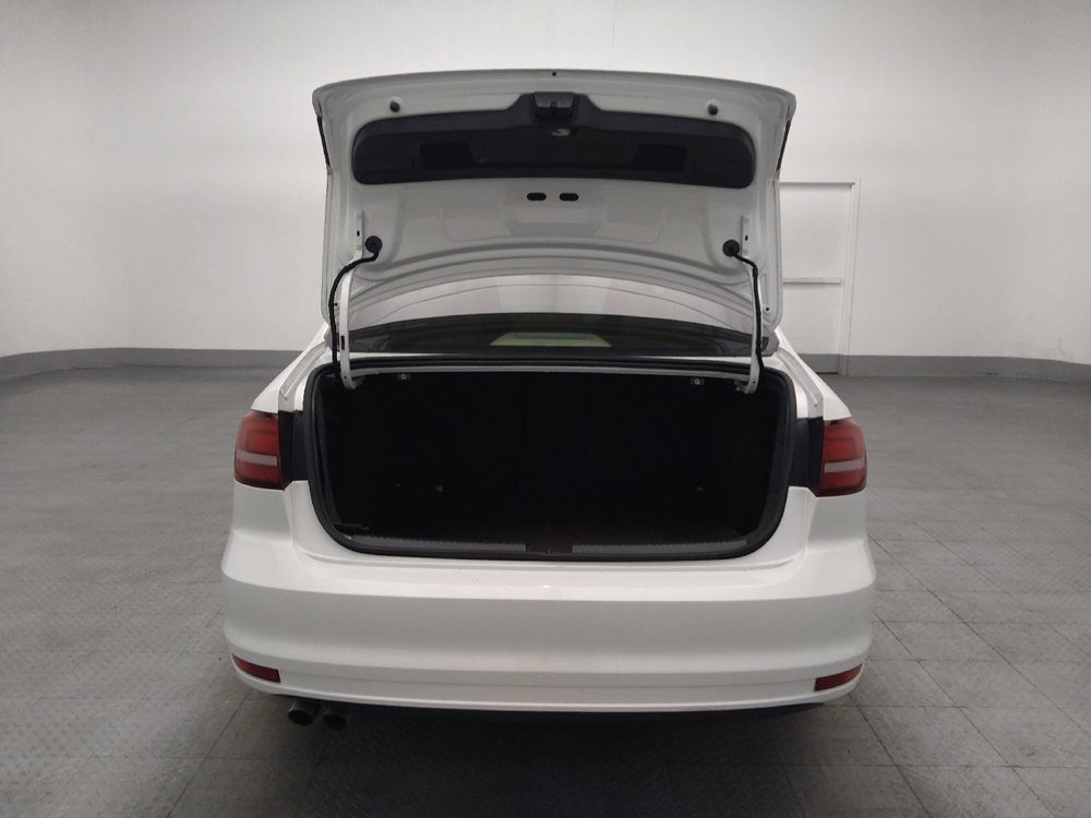 Used 2017 Volkswagen Jetta SE FWD image 29