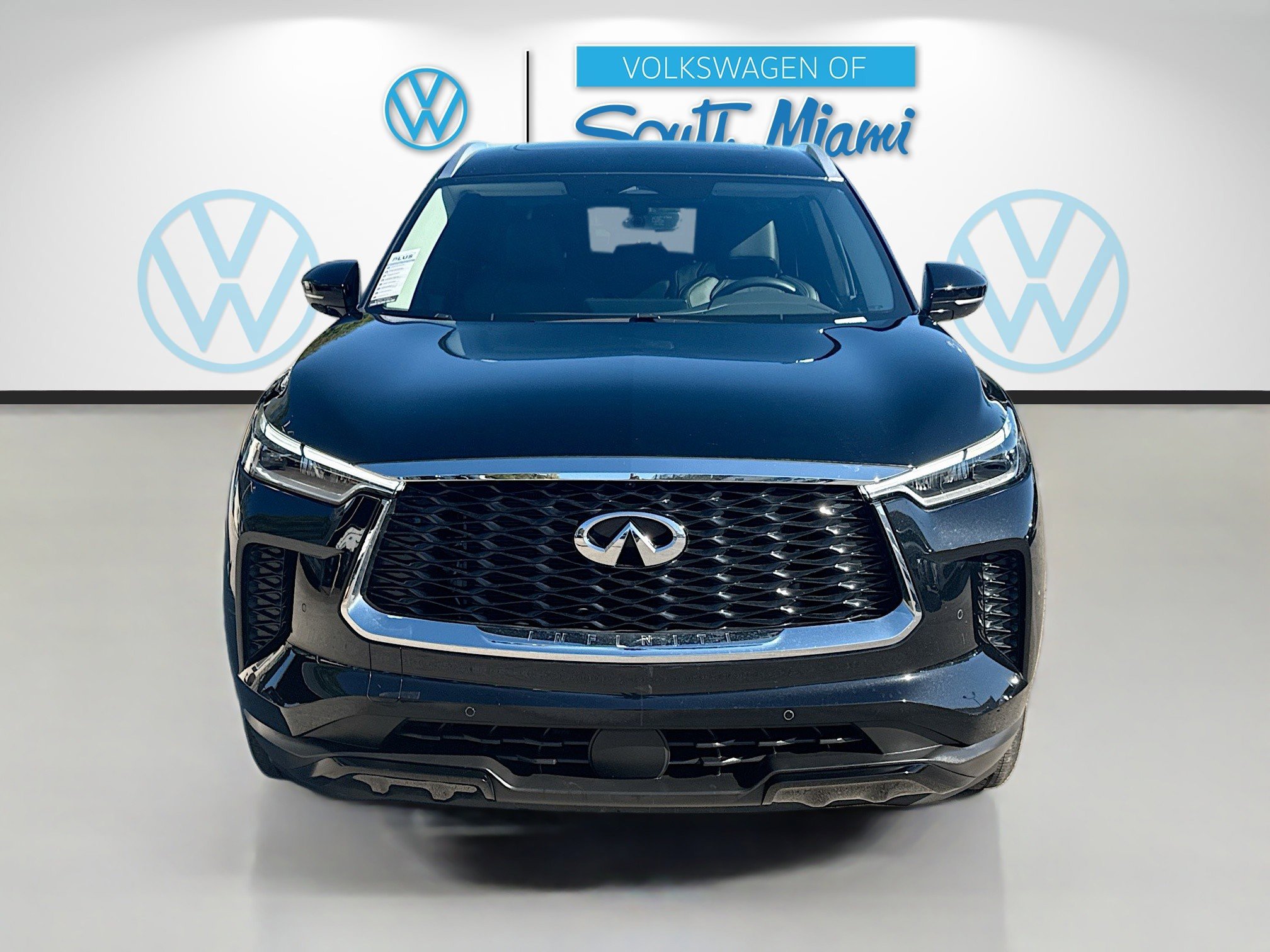 Used 2024 INFINITI QX60 Luxe image 2