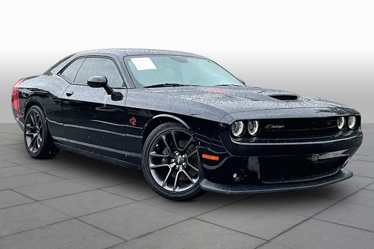 Used 2021 Dodge Challenger R/T Scat Pack RWD image 4