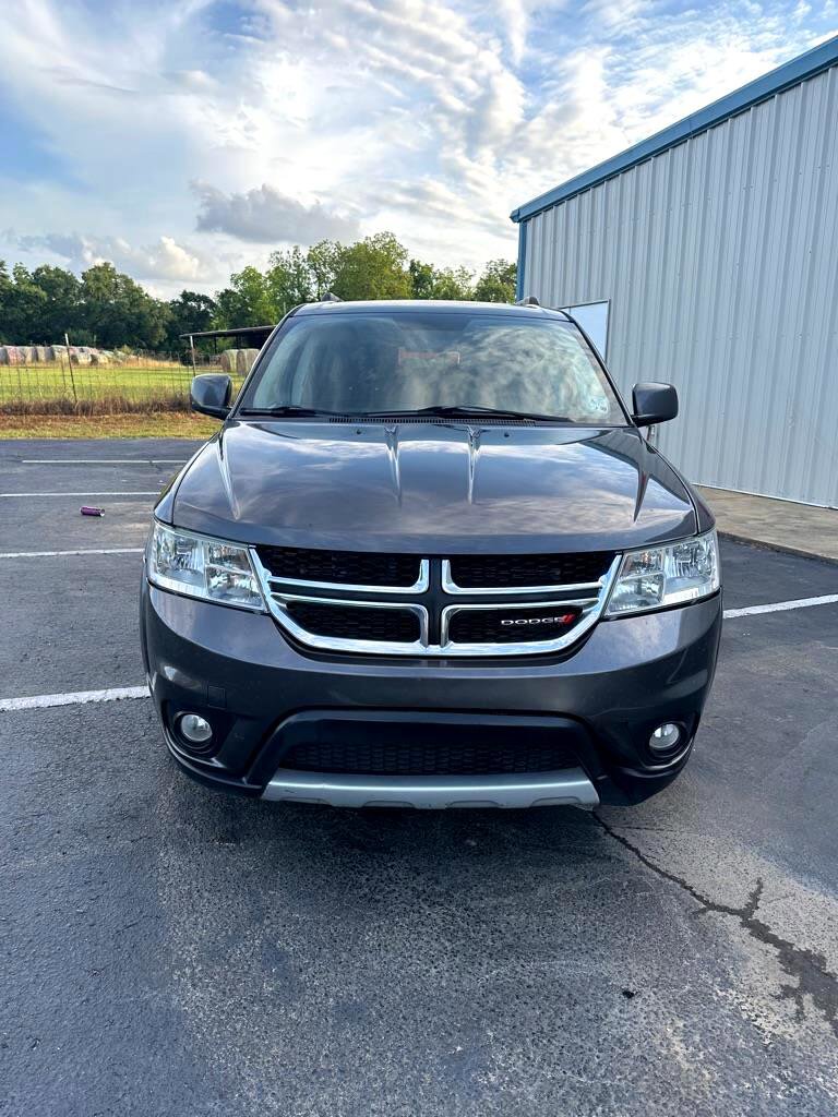 Used 2017 Dodge Journey SXT w/ Comfort/Convenience Group image 2
