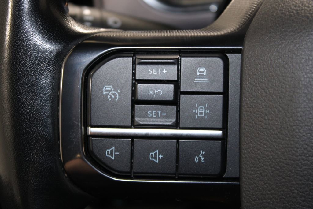 Used 2021 Ford F150 Platinum w/ Equipment Group 701A High AWD/4WD image 37