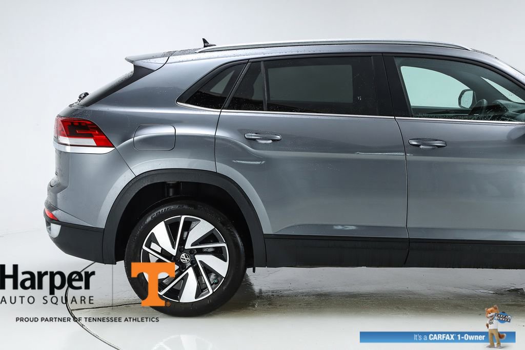 Used 2022 Volkswagen Atlas Cross Sport SE image 48
