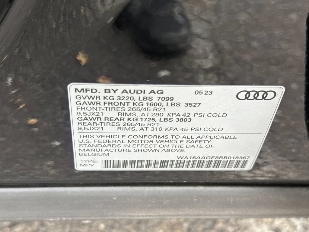 Used 2024 Audi Q8 e-tron Prestige w/ Prestige Package AWD/4WD image 40