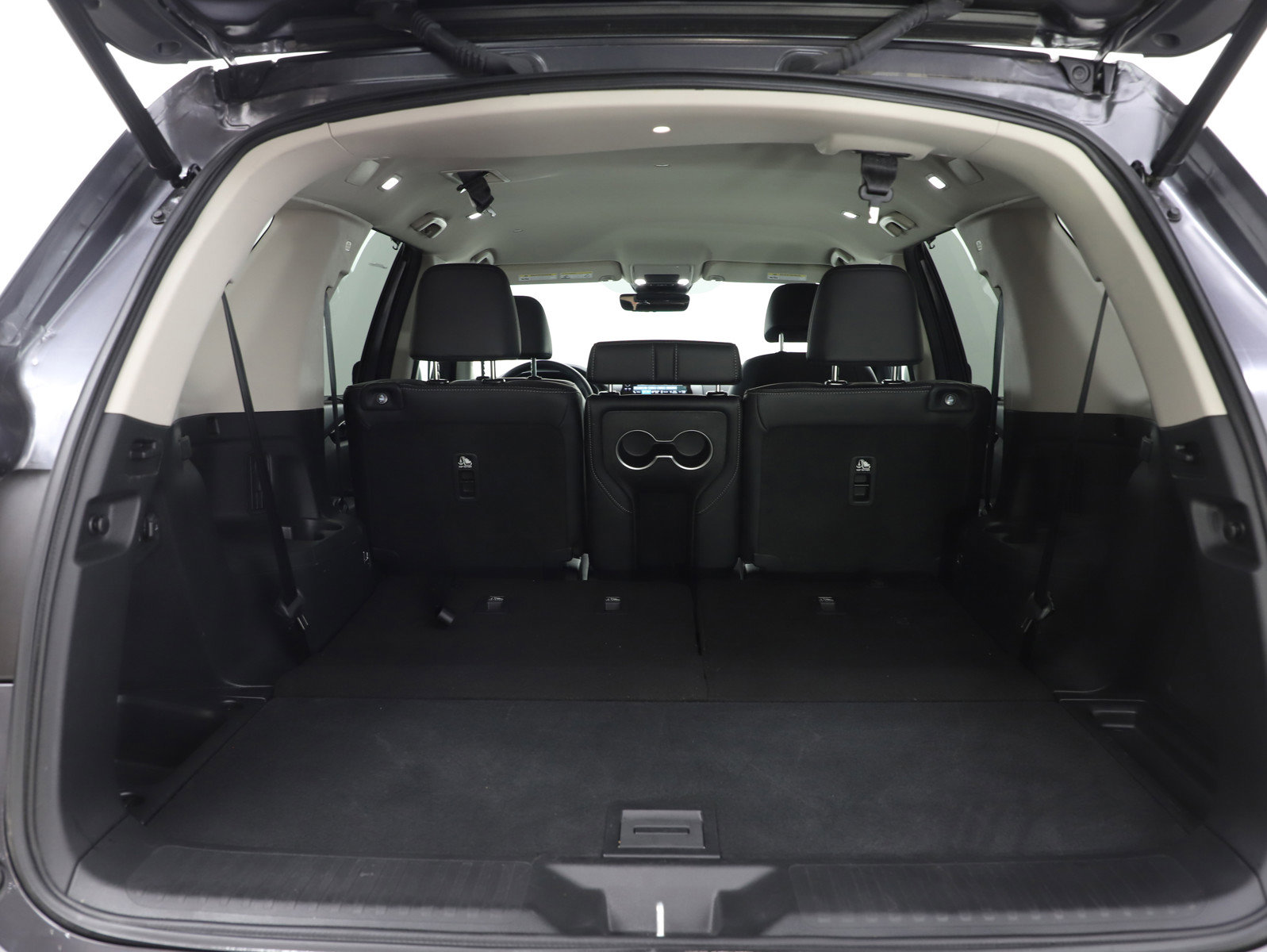 Used 2025 Honda Pilot EX-L image 9