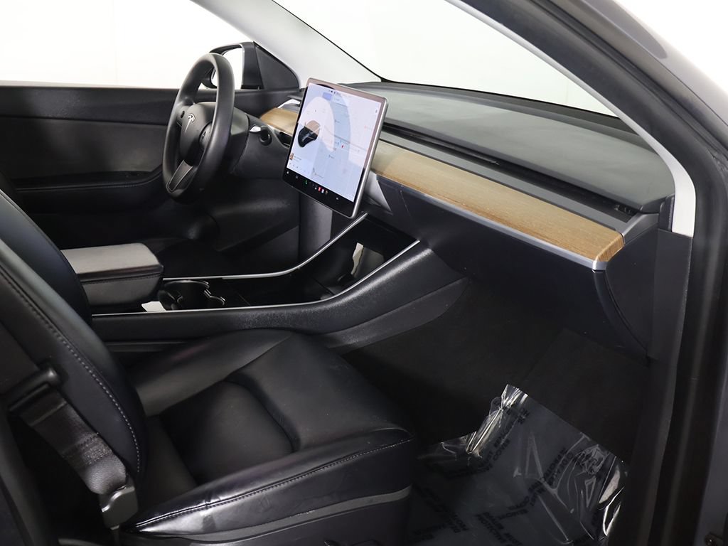 Used 2020 Tesla Model Y Long Range AWD/4WD image 26