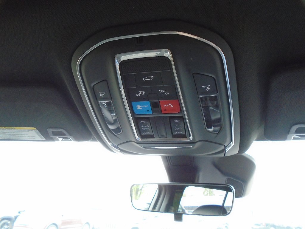 Certified 2025 Jeep Grand Cherokee L Altitude AWD/4WD image 21