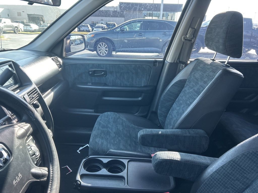 Used 2004 Honda CR-V LX image 10