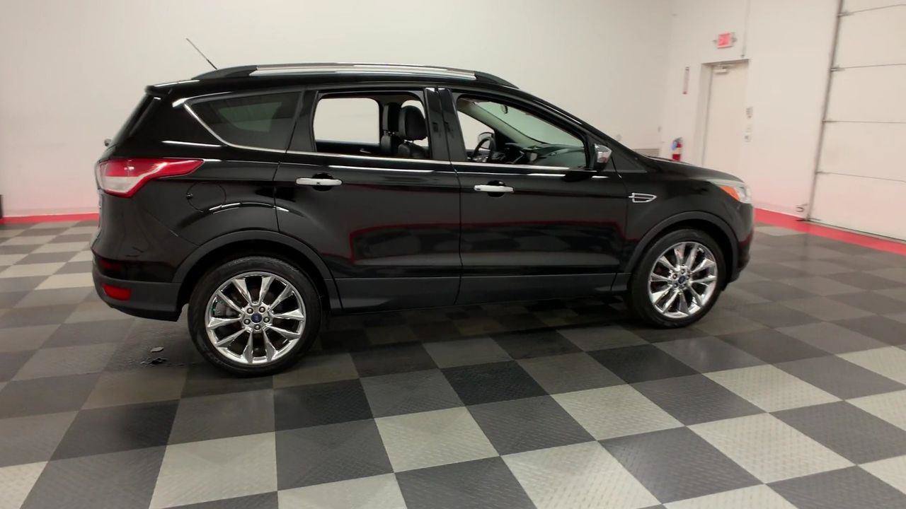 Used 2016 Ford Escape SE w/ SE Chrome Package AWD/4WD image 8