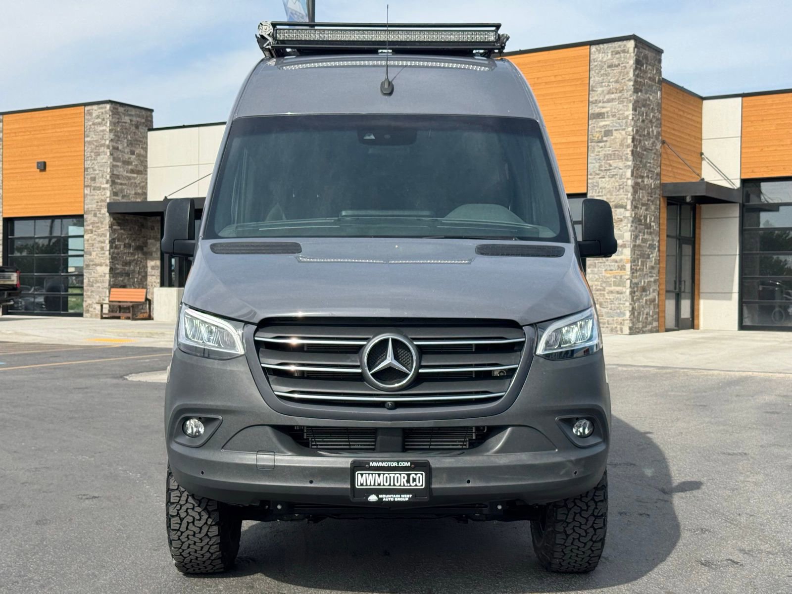 Used 2020 Mercedes-Benz Sprinter 2500 image 2