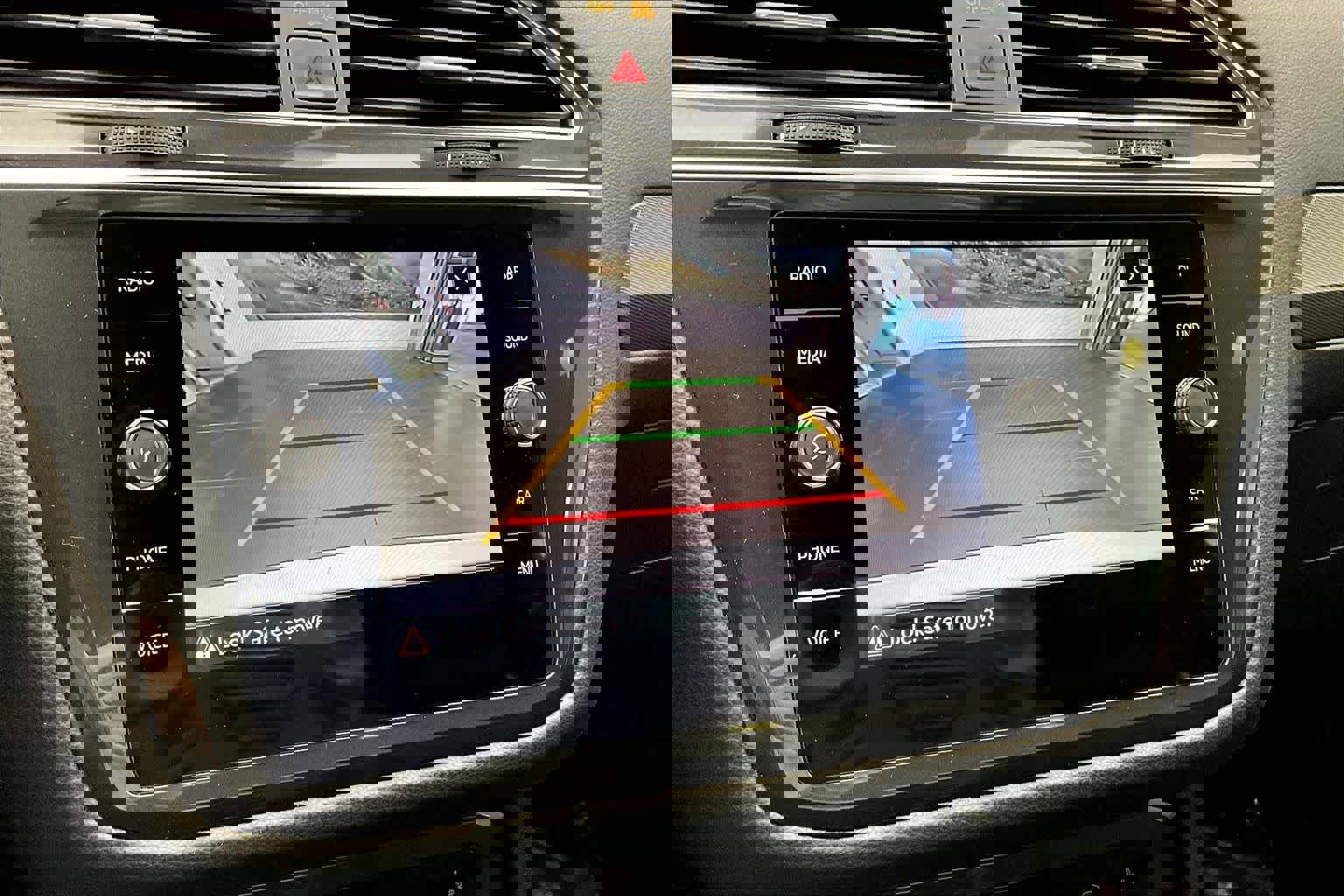 Used 2023 Volkswagen Tiguan SE R-Line image 28