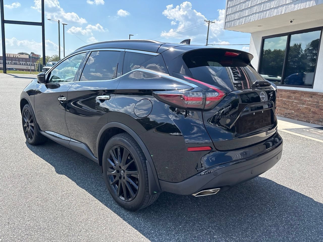 Used 2024 Nissan Murano SV w/ SV Midnight Edition Package FWD image 7