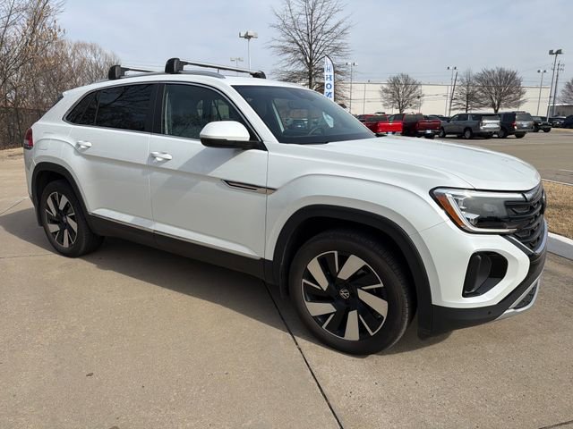 Used 2024 Volkswagen Atlas Cross Sport SEL image 7