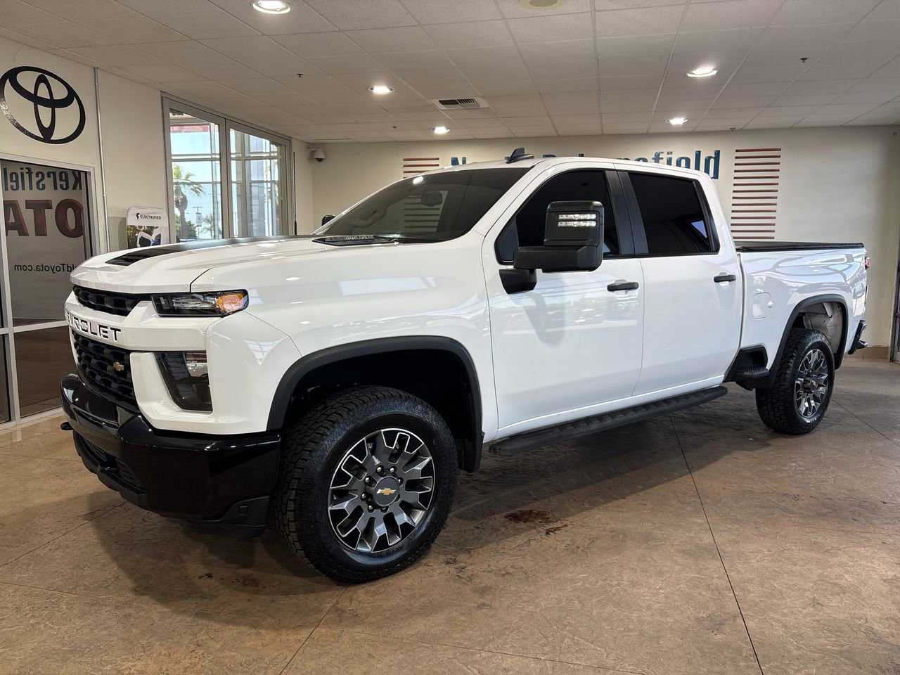 Used 2022 Chevrolet Silverado 2500 Custom w/ Custom Value Package