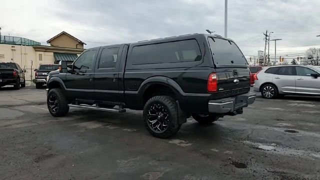 Used 2015 Ford F350 Lariat image 6