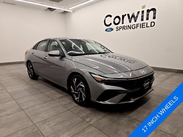 Used 2025 Hyundai Elantra Limited FWD image 6